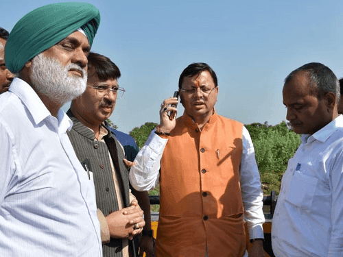 CM Dhami did on-site inspection of the damage caused by Lebra river in Bazpur.