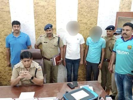 Khanpur police lifted the curtain by playing fake currency
