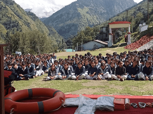 Image for SDRF made students aware in Uttarkashi