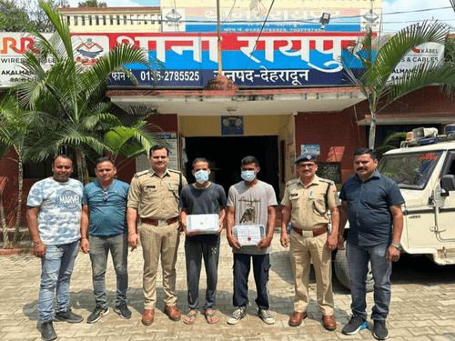 Two main smugglers arrested with 1 kg of marijuana