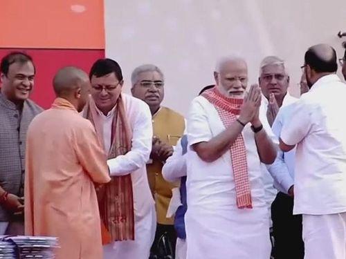 CM Pushkar Singh Dhami attended the swearing-in program of UP CM Shri Yogi Adityanath