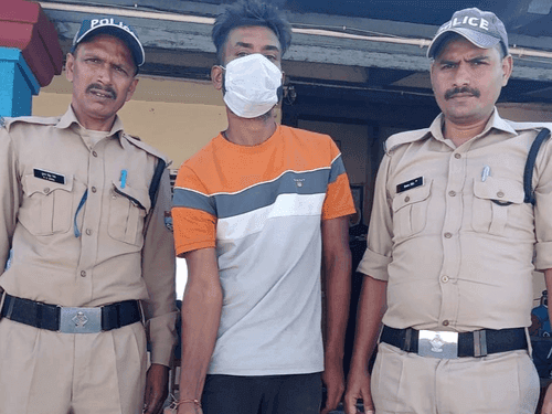 Accused arrested who stole iron goods from power house