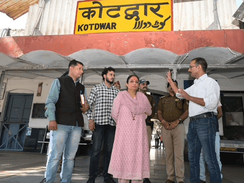 Assembly Speaker Mrs. Ritu Khanduri inspected public facilities