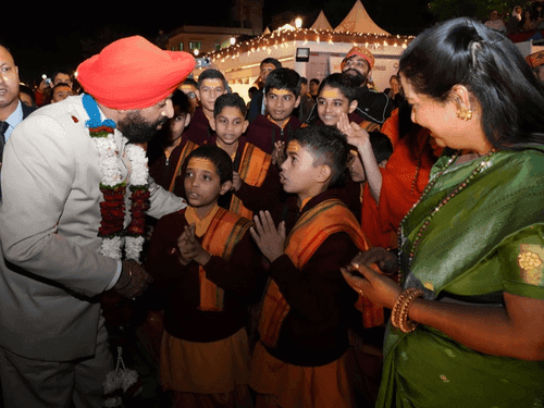 Governor Gurmit Singh participated in 'The Beatles and the Ganga Festival-2023'