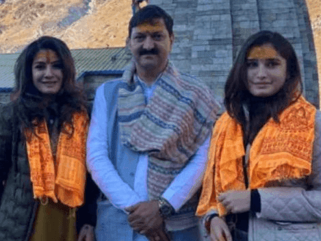 Raveena Tandon reached Kedarnath with daughter Rasha Thadani