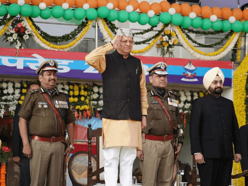 CM Dhami participated in the grand program organized on the occasion of State Foundation Day