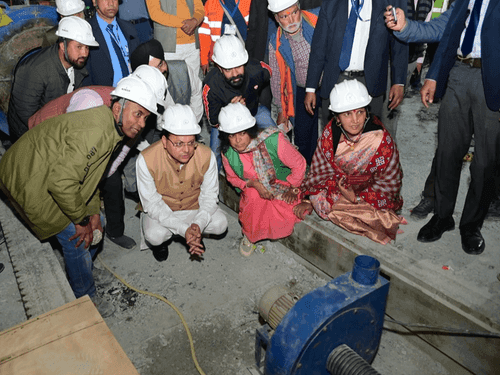 CM Dhami reviewed the Silkyara Tunnel Rescue Operation