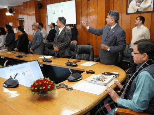 CM Dhami released the book ‘Meri Yojana’ in the form of e-book