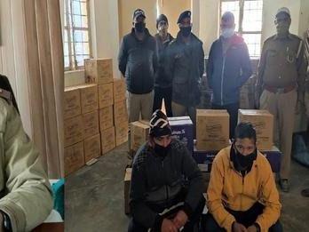 Then two liquor smugglers were caught in Uttarkashi
