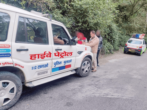 Pithoragarh Police takes swift action against people violating traffic rules