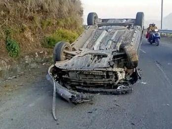 Car and bike collided in Mussoorie Dhanaulti