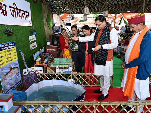 CM Dhami participated in 'Beti-Bwaryun Ku Kauthig' in Bauradi New Tehri