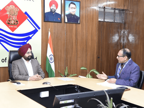 Chief Secretary reviewed the progress of construction work of laboratories and hostels