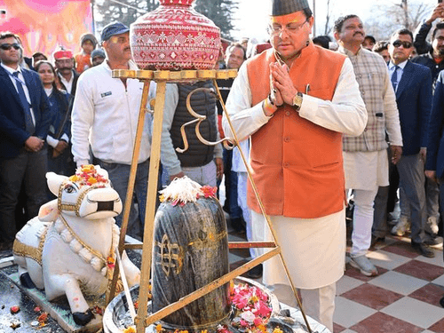 CM Dhami offered prayers at Chatkeshwar temple and Deval temple of Saini village