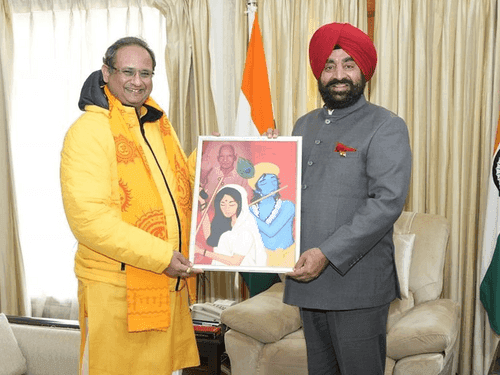 Vice Chancellor of Dev Sanskriti University, Prof. Chinmay Pandya paid a courtesy visit to Governor