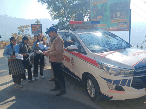 Road safety awareness campaign of Almora Police continues