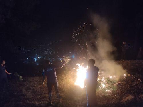 Fire unit Bageshwar took immediate action and extinguished the fire in the forest