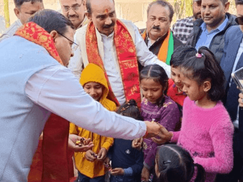 CM Dhami participated in the program organized in Tanakpur under Gaon Chalo campaign