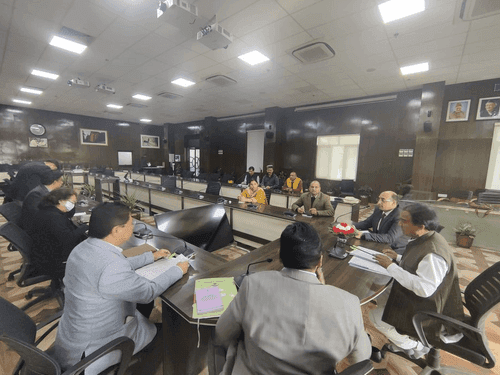Education Minister Dr. Dhan Singh Rawat took a review meeting of the Medical Education Department