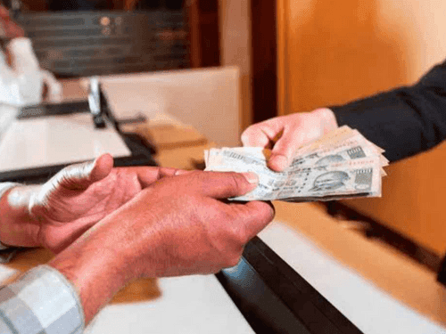 Video of Patwari taking bribe in Dehradun goes viral