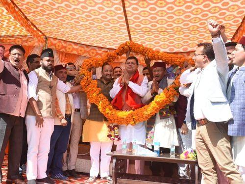 CM Dhami inaugurated the Bishu fair in the courtyard of Someshwar temple