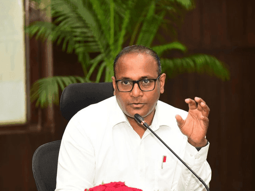 Chief Electoral Officer held a meeting with the state icon of the state