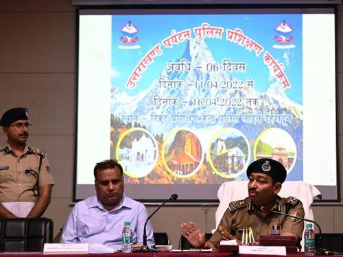 06 days training program organized for tourism police personnel at Police Line Dehradun