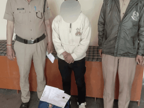 Nepali origin accused arrested for smuggling 16 bottles of liquor