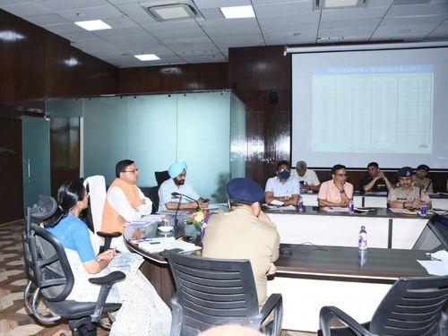 CM Dhami took a meeting of disaster management in the secretariat