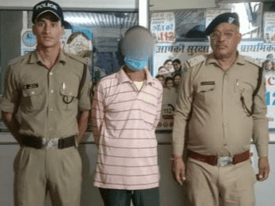 Bageshwar Police arrested the accused with 56 bottles of rum