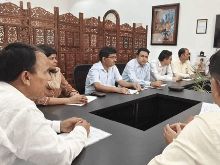 Education Minister held a review meeting of the Education Department