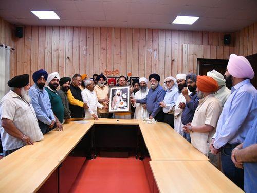 CM Dhami congratulated the people of the state on the occasion of the 400th Prakash Parv of the ninth Guru of Sikhs, Tegh Bahadur Ji.