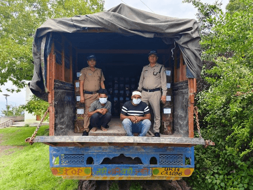 Almora Police arrested two accused with illegal resin