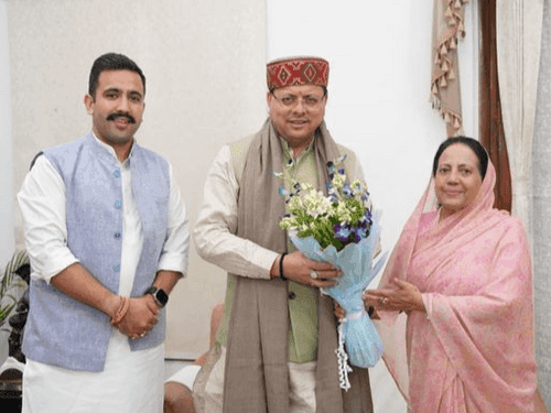 Himachal Cabinet Minister Vikramaditya Singh met CM Dhami