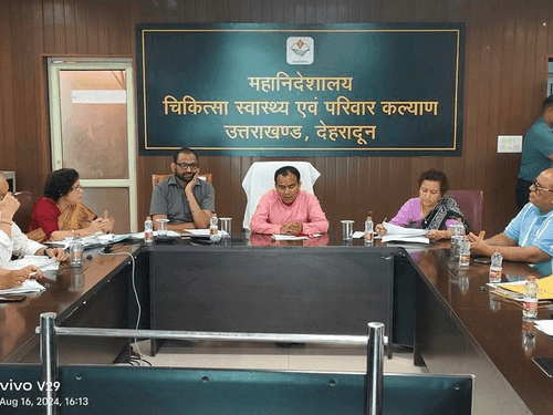 Health Minister Dr Rawat held a review meeting of the Health Department