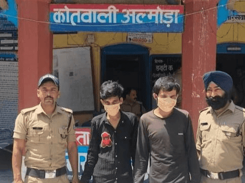 Almora Police arrested smugglers with 16.32 grams of smack
