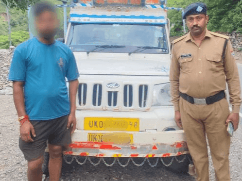 Pithoragarh Police seized a pickup vehicle involved in illegal mining