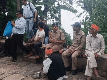 Champawat Police listened to the problems of people living in border villages