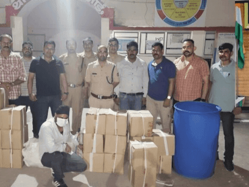 Uttarakhand Police busted a fake liquor factory