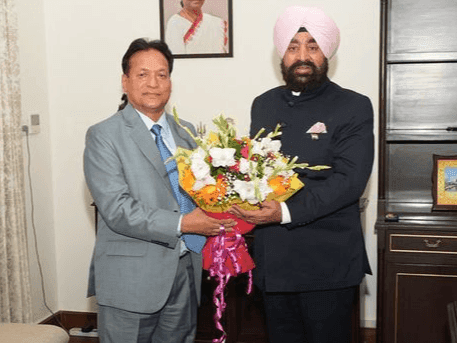 The Vice Chancellor of Govind Ballabh Pant University met Governor Gurmit Singh