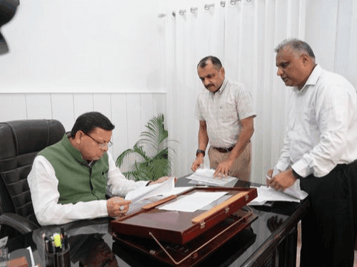 CM Dhami did a surprise inspection of the police headquarters