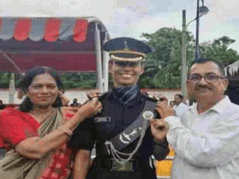Meenakshi Pandey of Haldwani became a lieutenant in the Indian Army