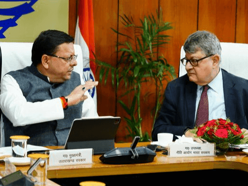CM Dhami held a meeting on important issues related to the state