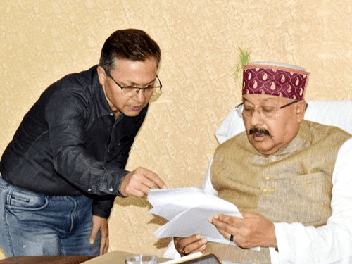 Cabinet Minister Satpal Maharaj held a review meeting of the Panchayati Raj Department