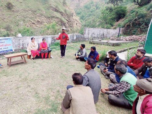 Free foot massage therapy training camp organized for villagers in Yamunotri area