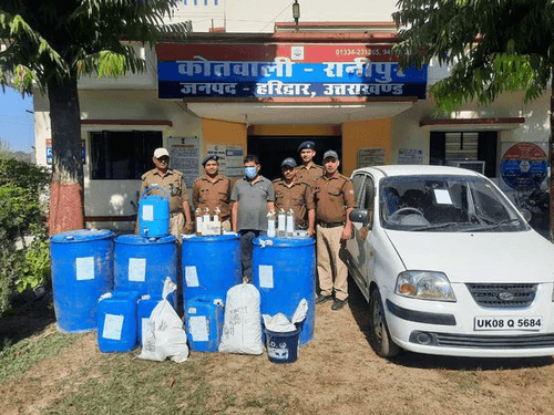 The accused of making fake liquor were caught by Haridwar Police