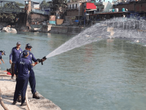 Fire safety drills were conducted at the firecracker shops on the banks of Saryu Bagad