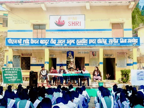 Almora Police Station Someshwar organized awareness classes in the school