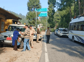 Intensive vehicle checking campaign is going on in every nook and corner of Almora district