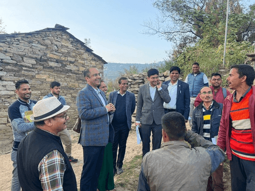 Secretary drinking water inspected Sareghvad and Bhainswadasain drinking water scheme